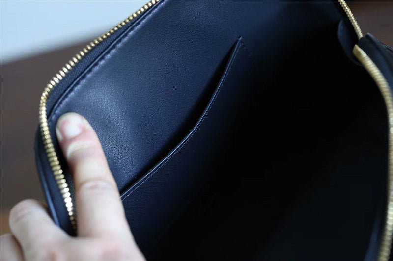 I W Fashion Lu-Vi bags - 8288