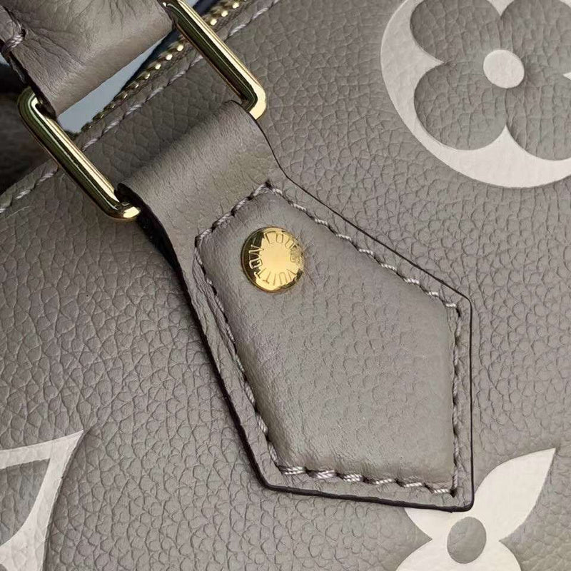 I W Fashion Lu-Vi bags - 17458