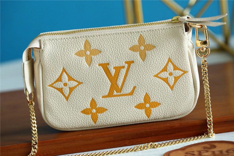 I W Fashion Lu-Vi bags - 8835