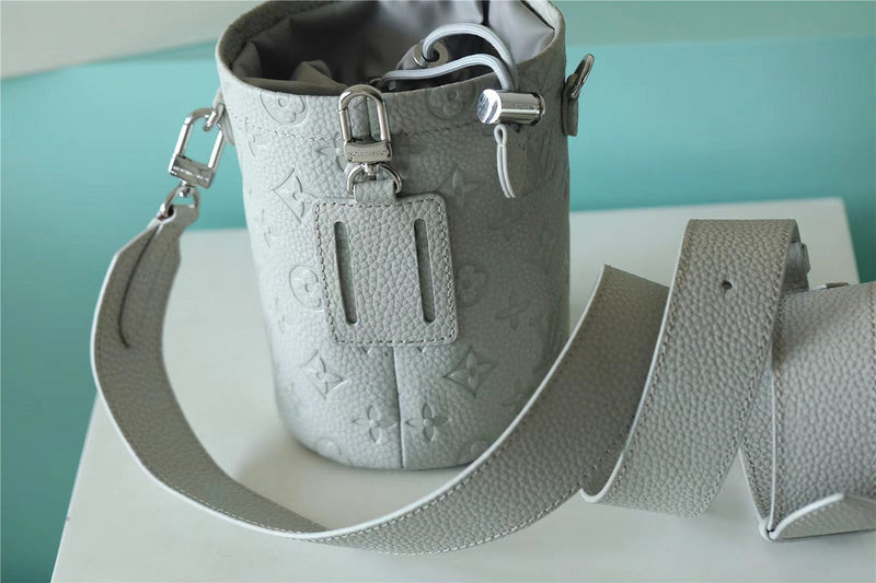 I W Fashion Lu-Vi bags - 10000