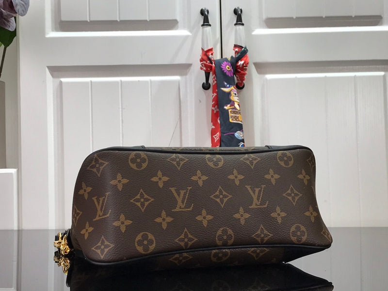 I W Fashion Lu-Vi bags - 17568