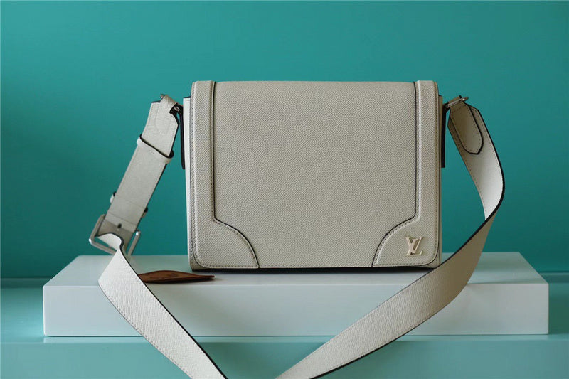 I W Fashion Lu-Vi bags - 10262