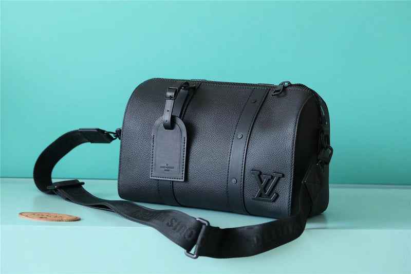 I W Fashion Lu-Vi bags - 11237