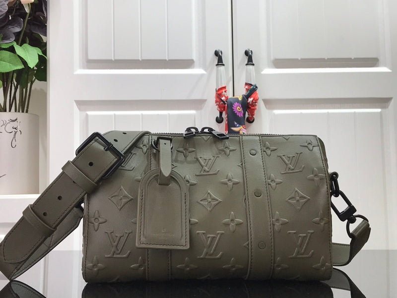 I W Fashion Lu-Vi bags - 17345