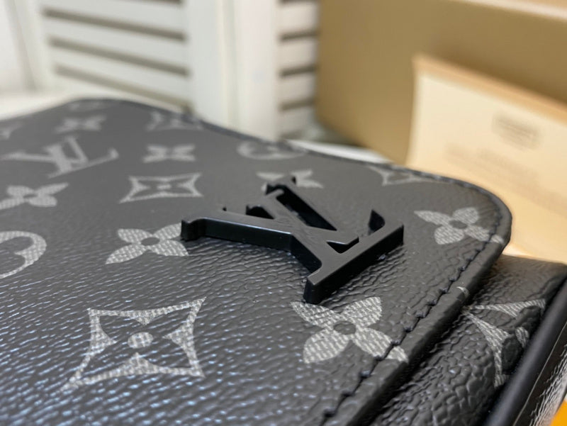 I W Fashion Lu-Vi bags - 17651